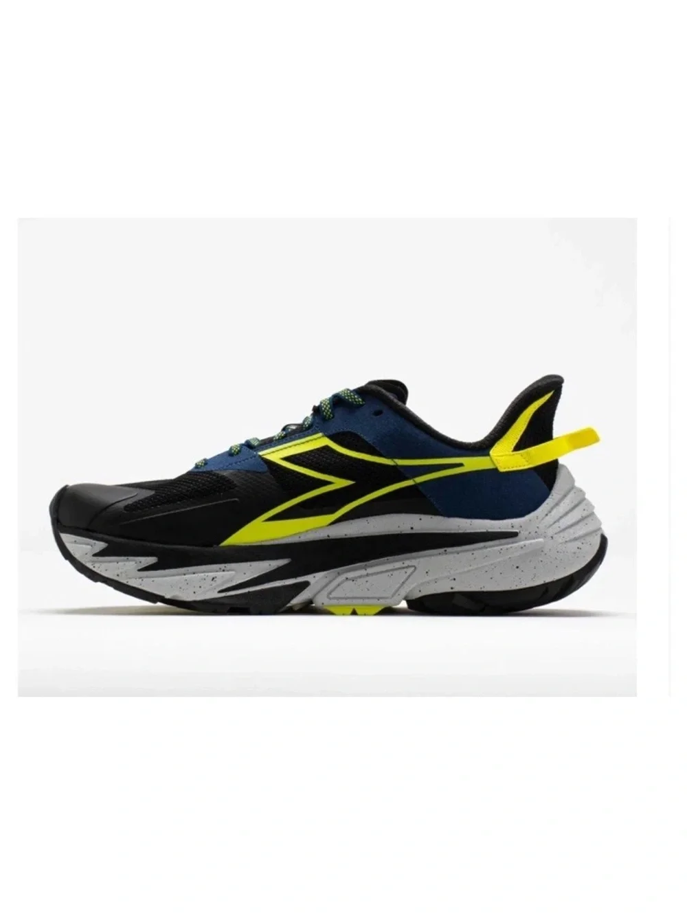 New Diadora Men’s Trail Running Shoe Equipe SEstriere XT Sz 10.5 $170